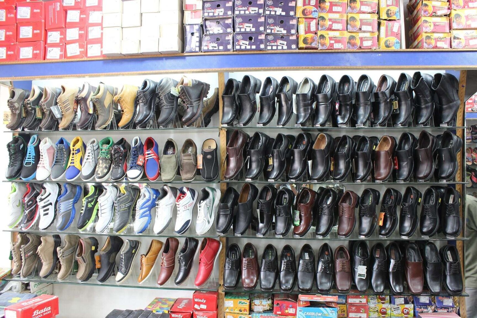 Bata King Foot Wear